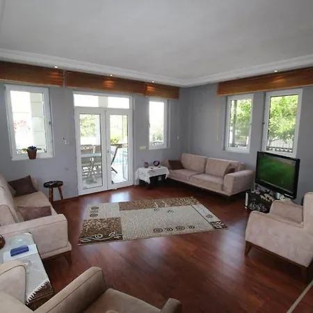 Villa Mandarine 3+2 Tripleks Villa * Fethiye