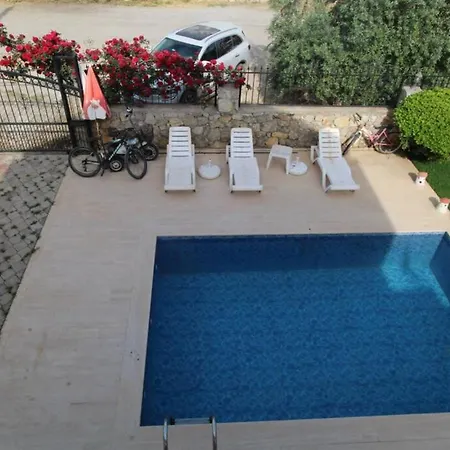 Villa Villa Mandarine 3+2 Tripleks Villa